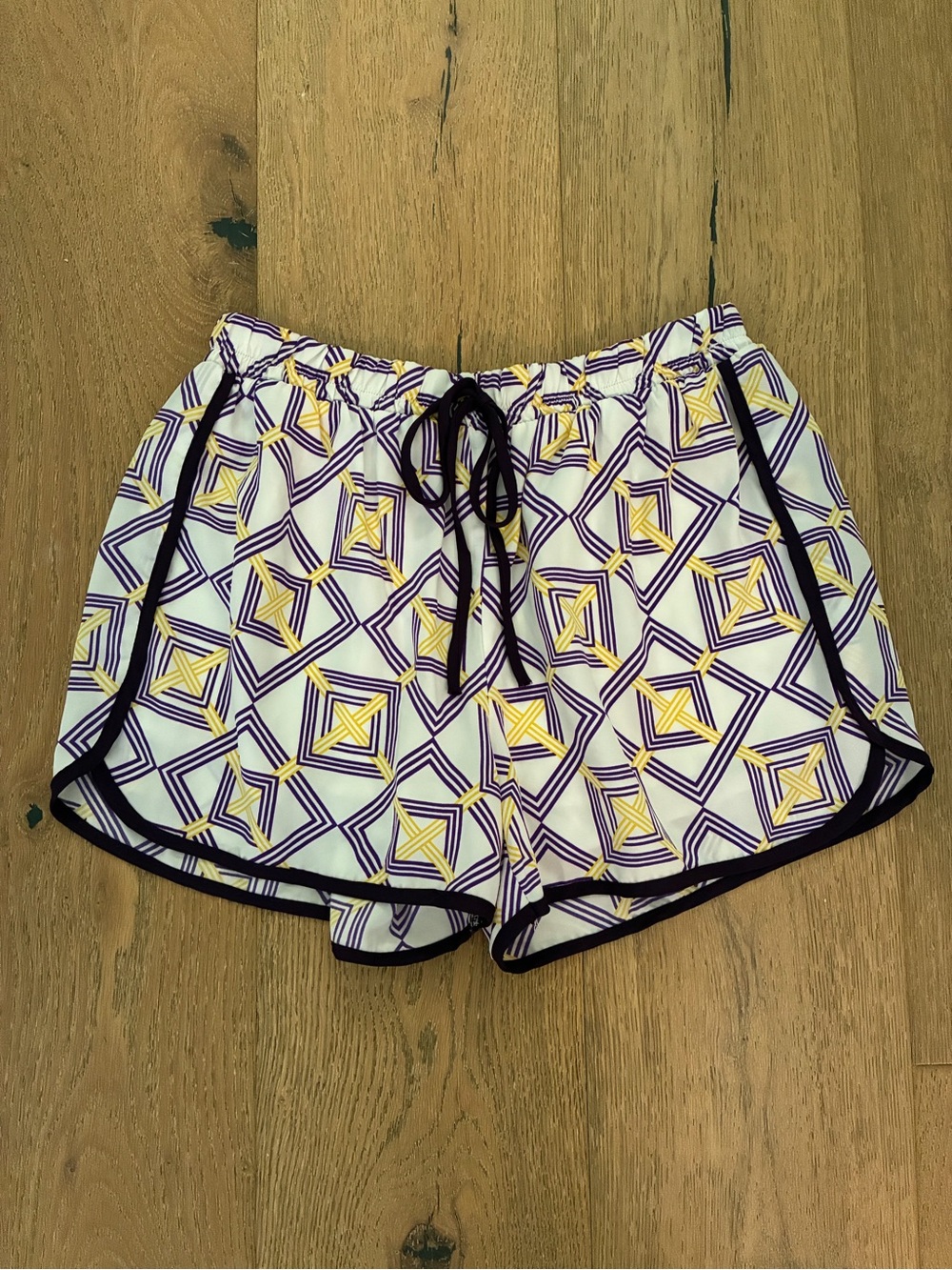 Women's Geometric Print Drawstring Shorts - White, Purple & Yellow